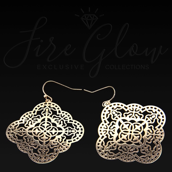 Boho Mandala Laser Cut Filigree Gold Tone Earrings - Picture 4 of 7